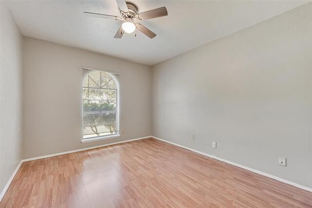 2002 Rose Hill, Road Carrollton, TX photo 17