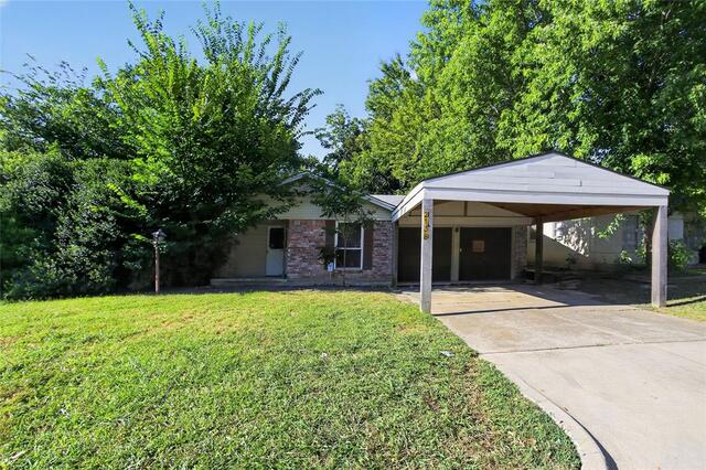 2108 Barton Drive, Arlington, TX image