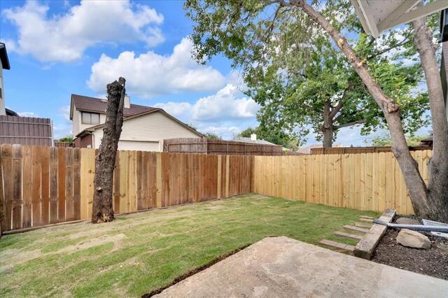 2237 Greenview, Drive Carrollton, TX photo 28