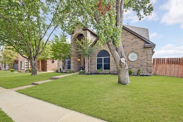 2039 Camelot, Drive Lewisville, TX photo 4