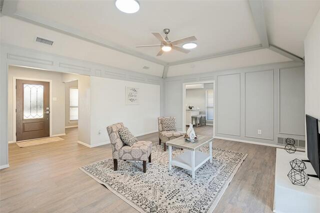 2213 Trinity Springs, Drive Carrollton, TX photo 2