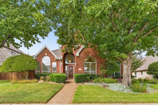327 Hampton, Court Coppell, TX photo 2