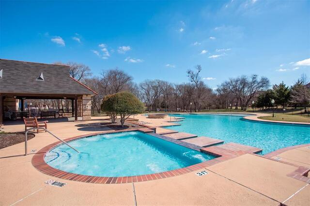 304 Creekside, Trail Argyle, TX photo 38
