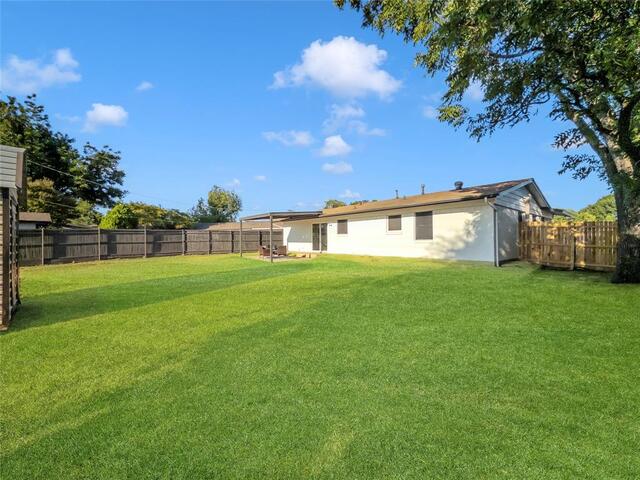1802 Fairfax, Lane Carrollton, TX photo 31