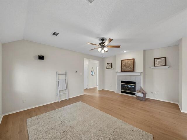 1108 Creekstone, Drive Carrollton, TX photo 4