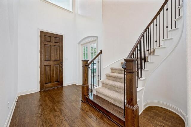 8100 Paisley, The Colony, TX photo 3