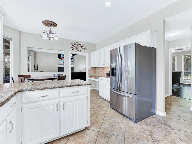 2904 Oak Bend Court, Flower Mound, TX photo 5