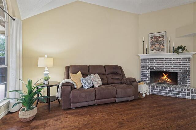 709 Paisley Drive, Flower Mound, TX photo 2