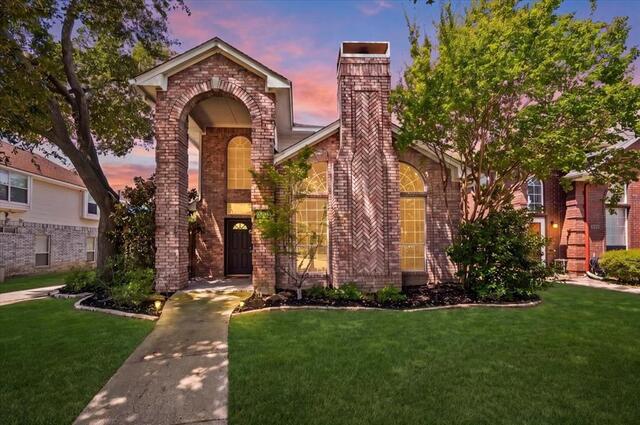 2203 Meadowstone, Drive Carrollton, TX photo 2