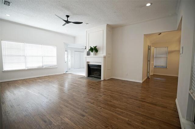 3007 Pacifica, Street Carrollton, TX photo 3