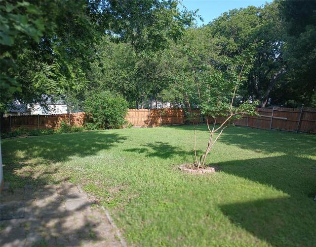 1707 Cottonwood, Road Carrollton, TX photo 14