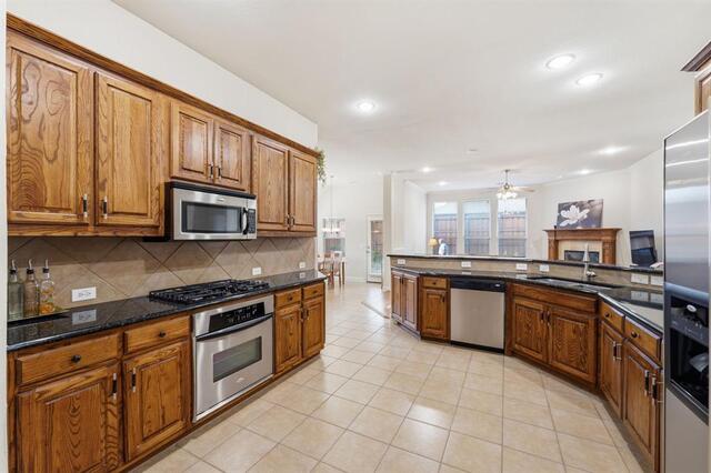 9878 Avalon, Drive Frisco, TX photo 10