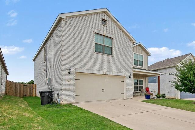 304 Lowery Oaks Trail, Fort Worth, TX image