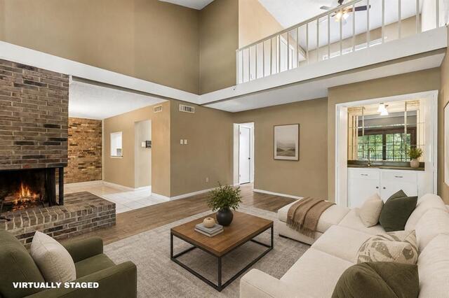 1806 Lakecrest, Court Carrollton, TX photo 10