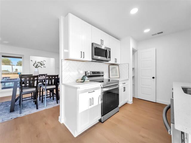1802 Fairfax, Lane Carrollton, TX photo 16