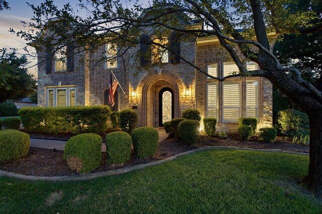 2104 Beachview Drive, Flower Mound, TX photo 2
