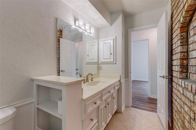 2251 Woodcreek, Street Carrollton, TX photo 21