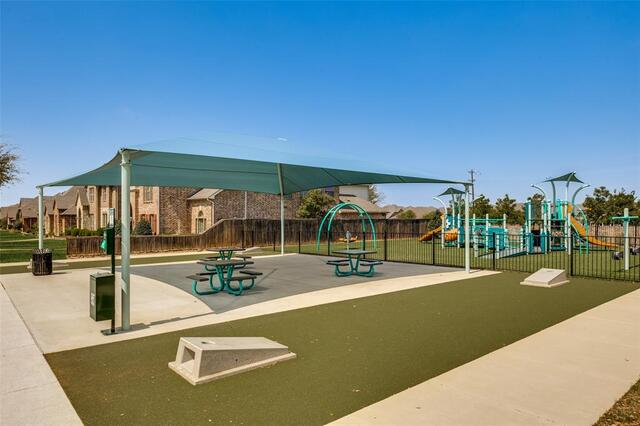 400 S Hampton, Court Lewisville, TX photo 30
