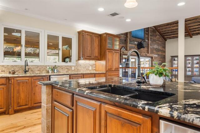 1011 Thornridge, Court Argyle, TX photo 10