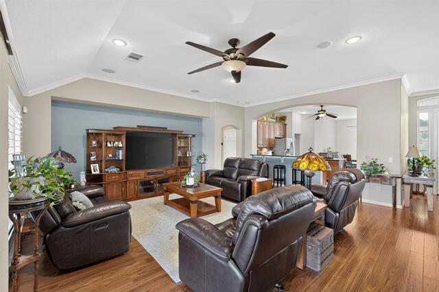 11100 La Jolla, Way Denton, TX photo 6