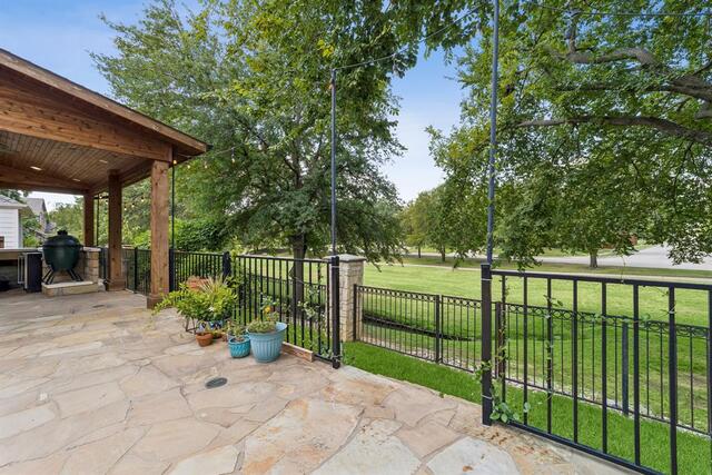 3421 Dowland Drive, Flower Mound, TX photo 3