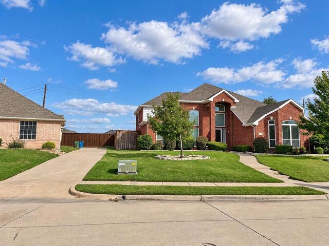 3832 Leon, Drive Carrollton, TX photo 3