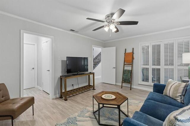 2103 Country Villa, Drive Carrollton, TX photo 17