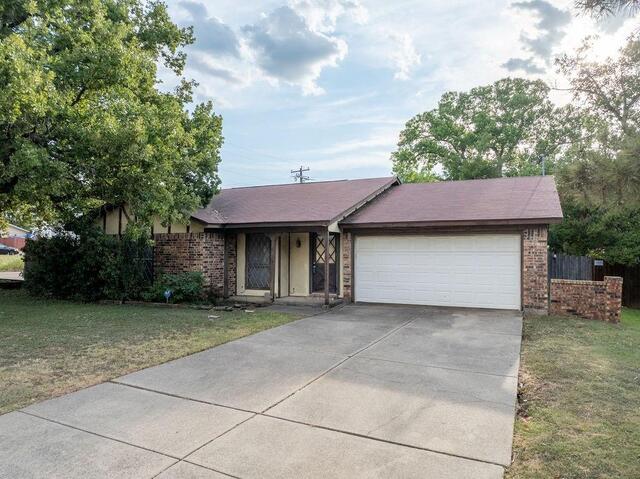 700 Del Mar Lane, Arlington, TX image