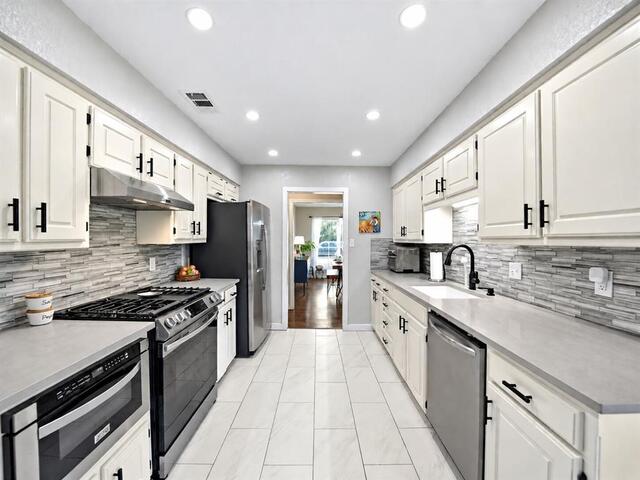 2136 Goldfinch, Drive Lewisville, TX photo 3