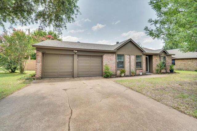 3501 French Wood Drive, Arlington, TX image