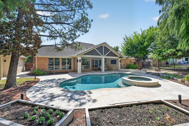 4901 Forest Hill Drive, Flower Mound, TX photo 7