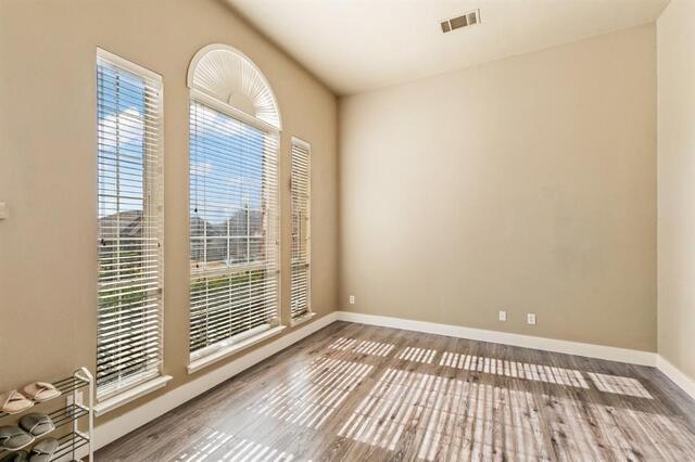 1464 Summerhill, Drive Carrollton, TX photo 11