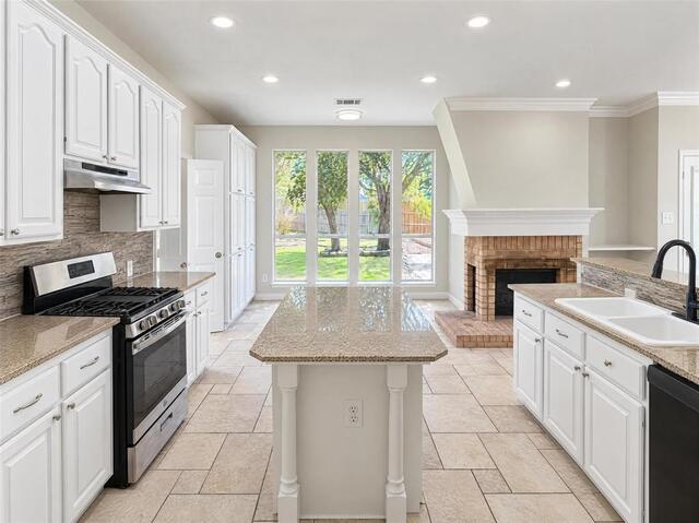 1017 Laurel Oak Drive, Flower Mound, TX photo 6