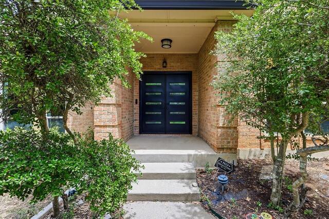 1331 Travis, Street Denton, TX photo 5