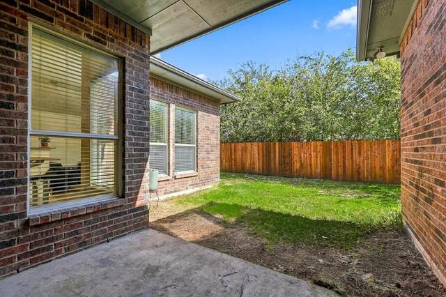 3906 Canton, Court Denton, TX photo 25