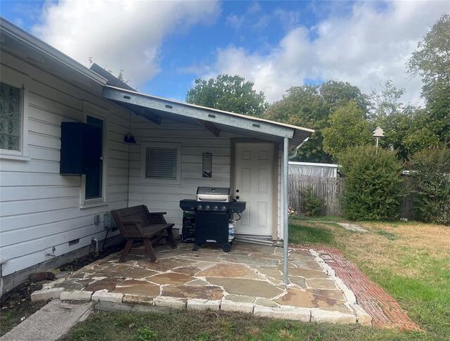 1021 E Russell, Avenue Carrollton, TX photo 21
