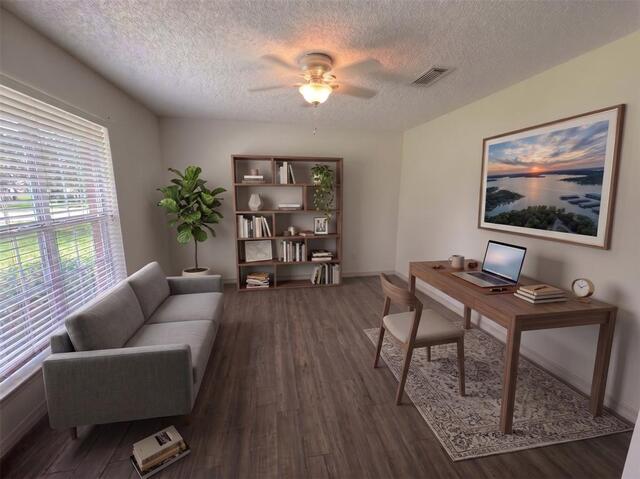528 Marcus, Drive Lewisville, TX photo 3