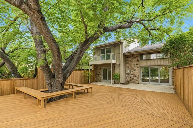 1806 Lakecrest, Court Carrollton, TX photo 35