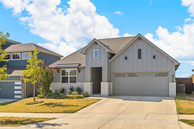 1501 Razorbill, Road Denton, TX photo 3