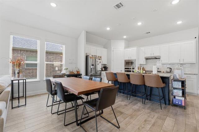 2105 Ella, Lane Carrollton, TX photo 8