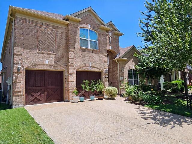 608 Jagged, Way Plano, TX photo 2