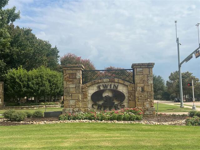 816 Rolling Meadows, Court Allen, TX photo 38