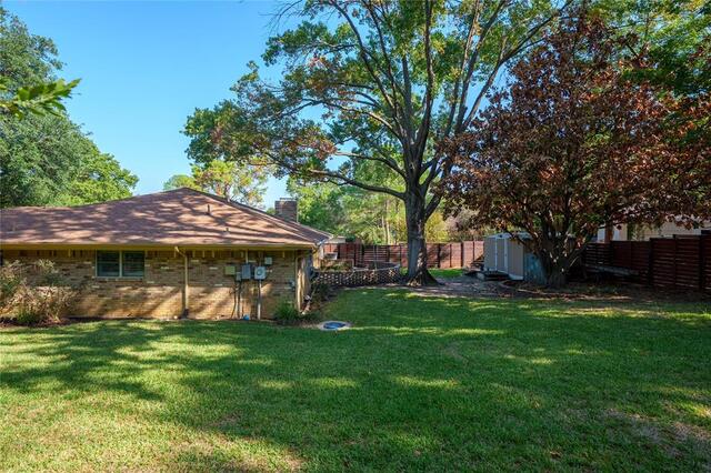213 Pennsylvania, Drive Denton, TX photo 3