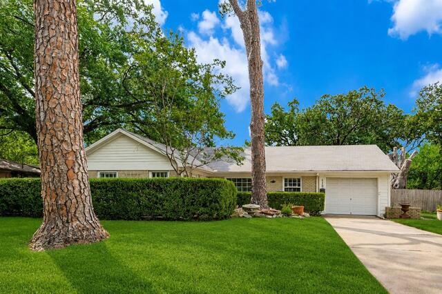 112 W Ireland Drive, Irving, TX image