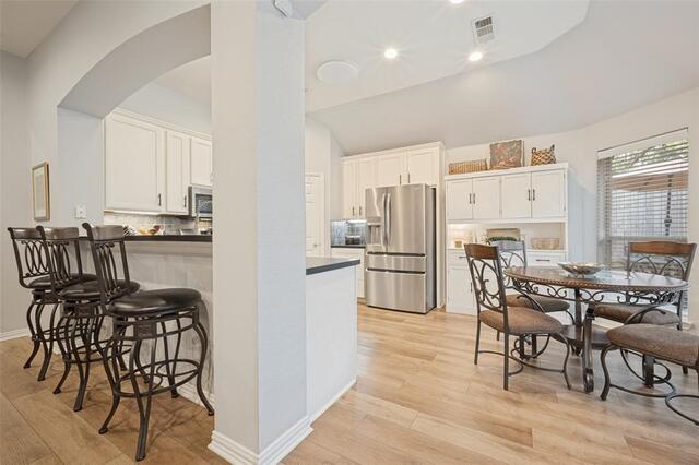 1308 Val Verde, Court Denton, TX photo 4