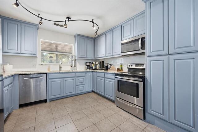 2810 Wild Valley Drive, Little Elm, TX photo 9