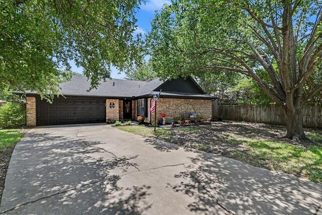 2304 Dove Meadow Court, Grapevine, TX image