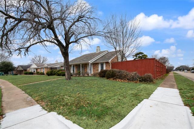 1323 Rivercrest, Boulevard Allen, TX photo 2