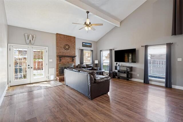 1108 Heather, Lane Carrollton, TX photo 5