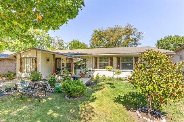 1801 Pleasant Run, Road Carrollton, TX photo 4